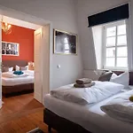 Altstadt Palais *