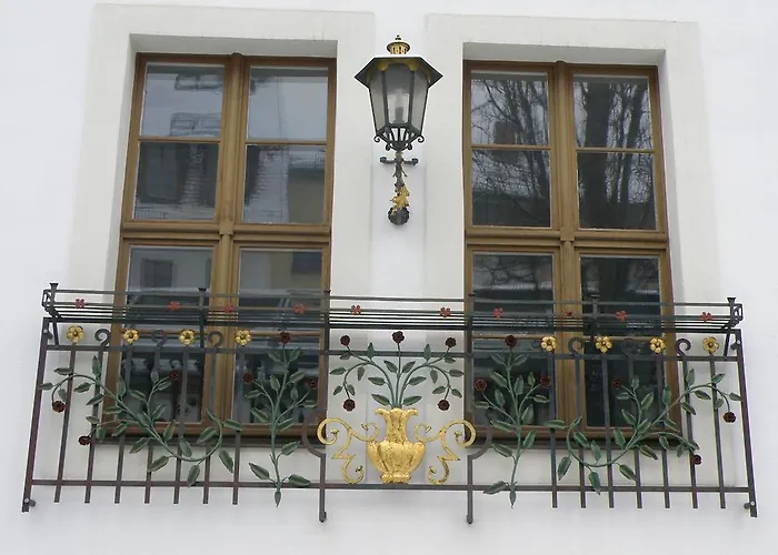 Altstadt Palais *
